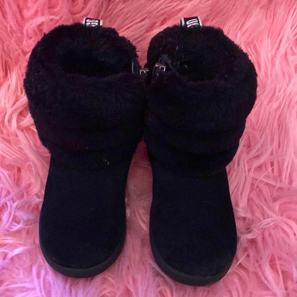 Toddler side zip Ugg boots